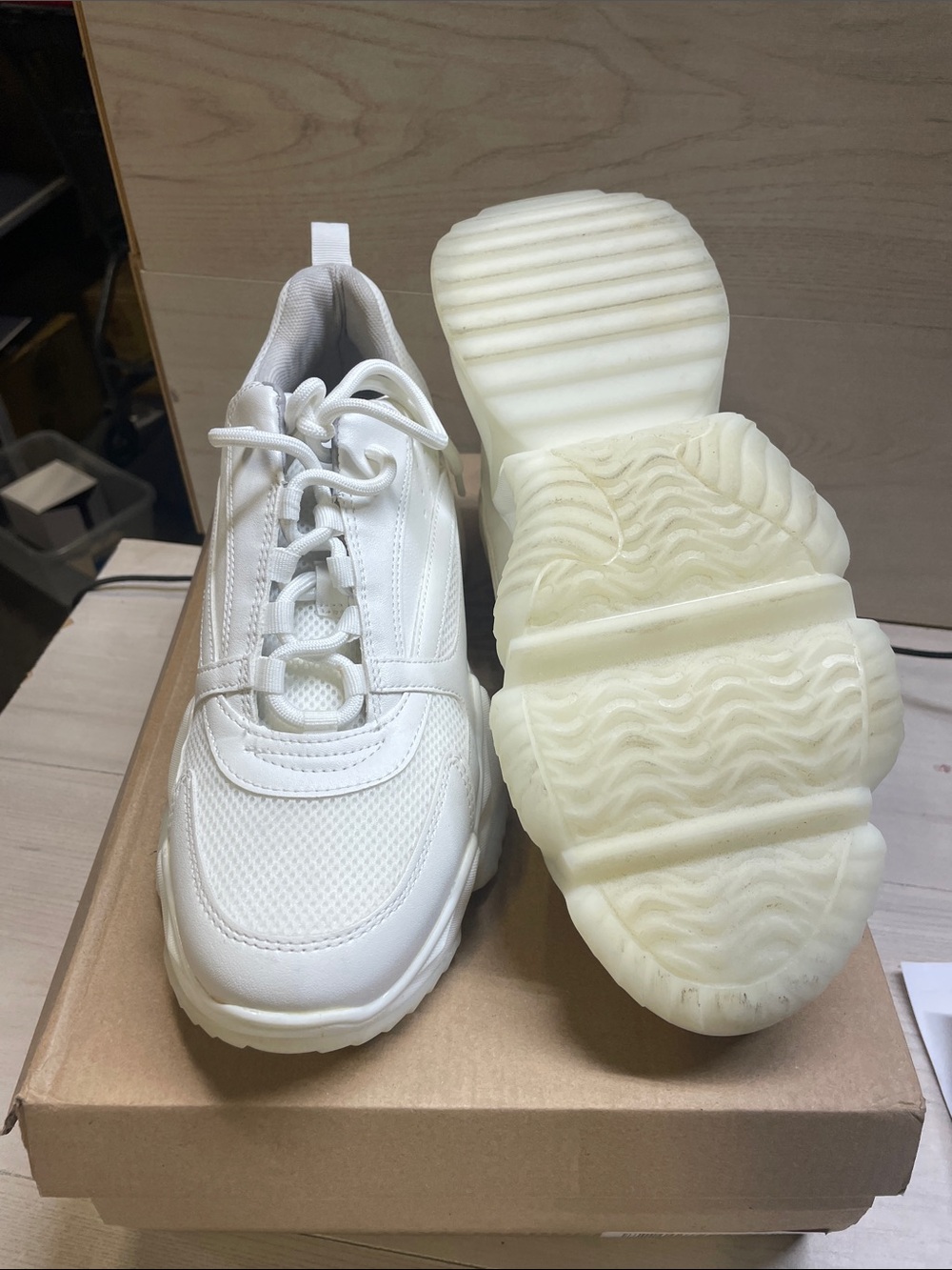 Steve Madden White Chunky Platform Lace-Up Sneakers #619
